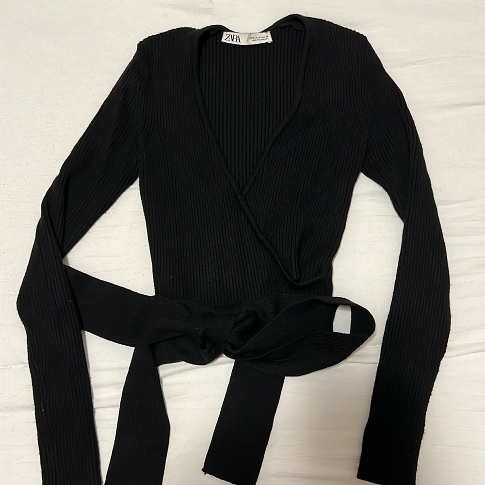 Zara ribbed v neck